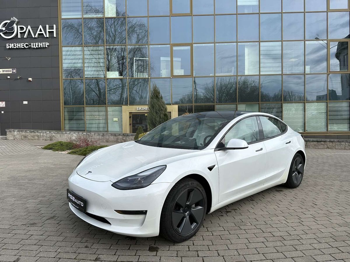 Tesla Model 3 I, 2021