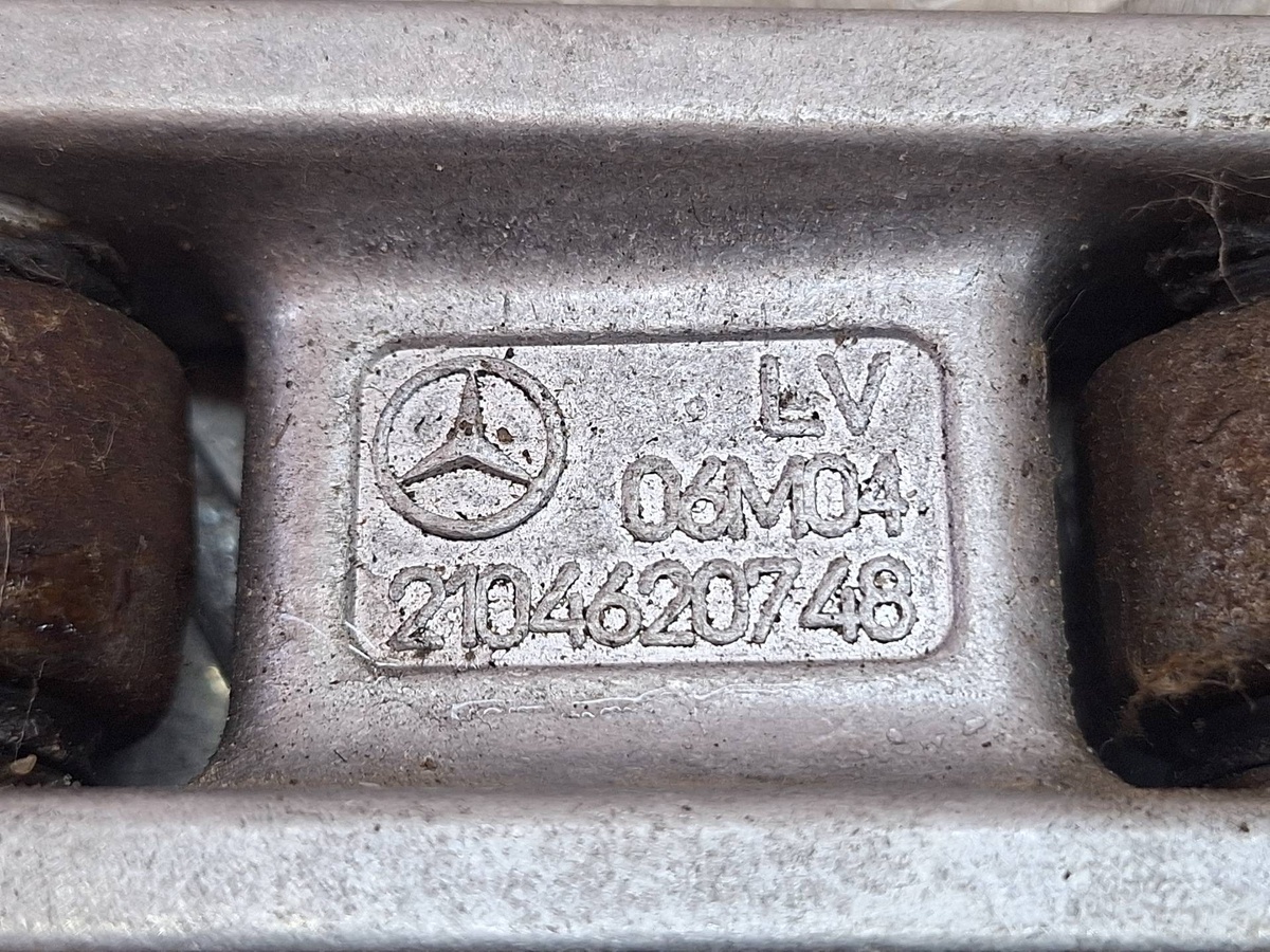 Рулевой карданчик к Mercedes-Benz C-klasse 2006