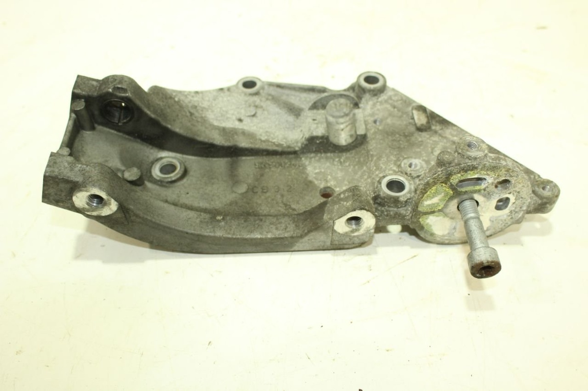 Кронштейн генератора к Ford S-MAX 2008