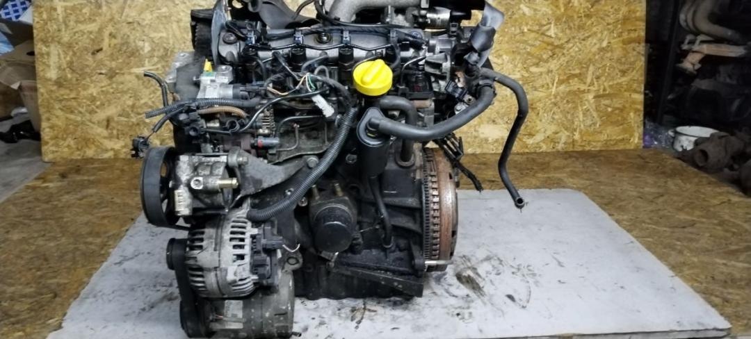 Двигатель к Renault Laguna 2005
