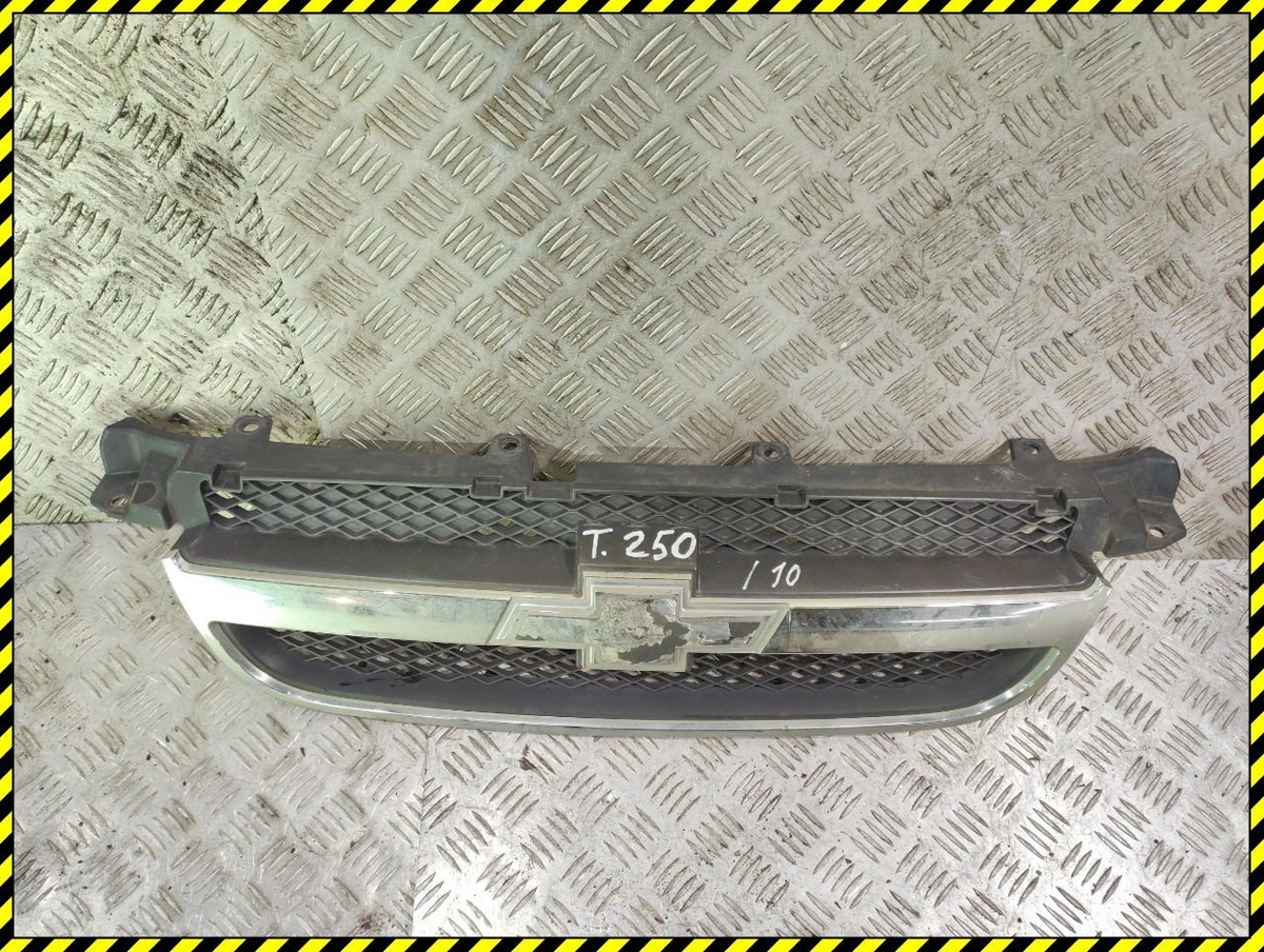 Решетка радиатора к Chevrolet Aveo 2007