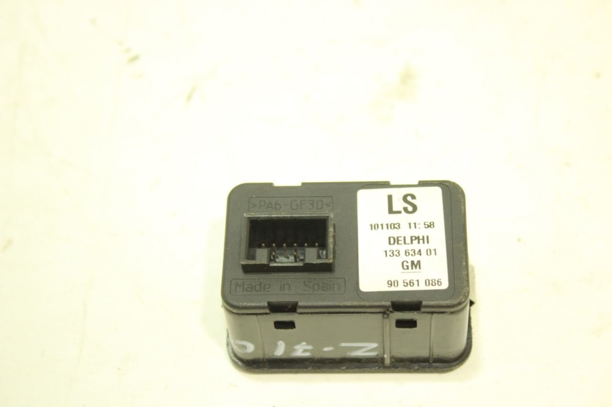 Кнопка  к Opel Astra 2004