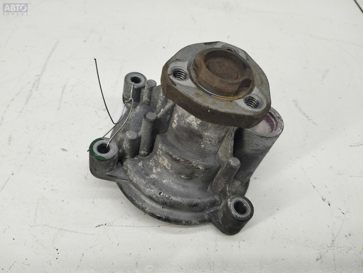 Помпа к Volkswagen Golf 2003