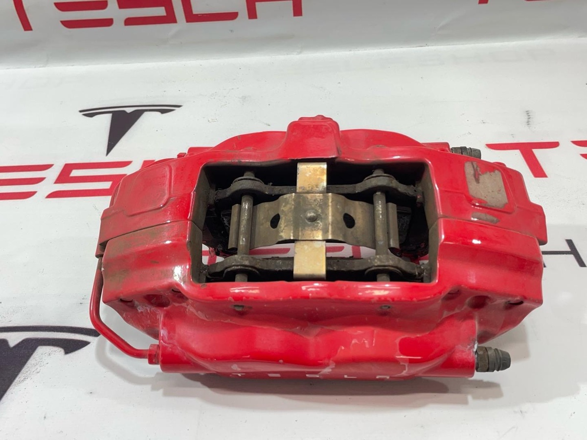 Суппорт задний правый к Tesla Model S 2015
