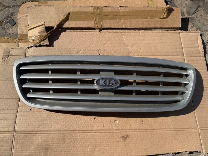 Решетка радиатора к Kia Carnival 2006