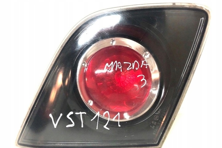 Фонарь задний левый к Mazda 121 1996
