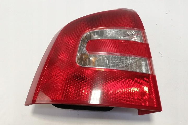 Фонарь задний левый к Skoda Octavia RS 2005