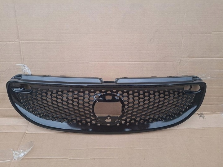 Решетка радиатора к Smart Fortwo 2015