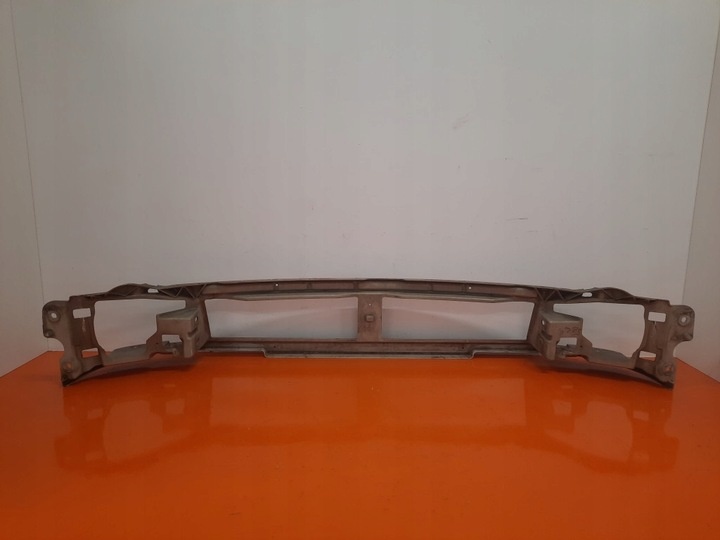 Передняя панель крепления облицовки (телевизор) к Ford Freestar 2003