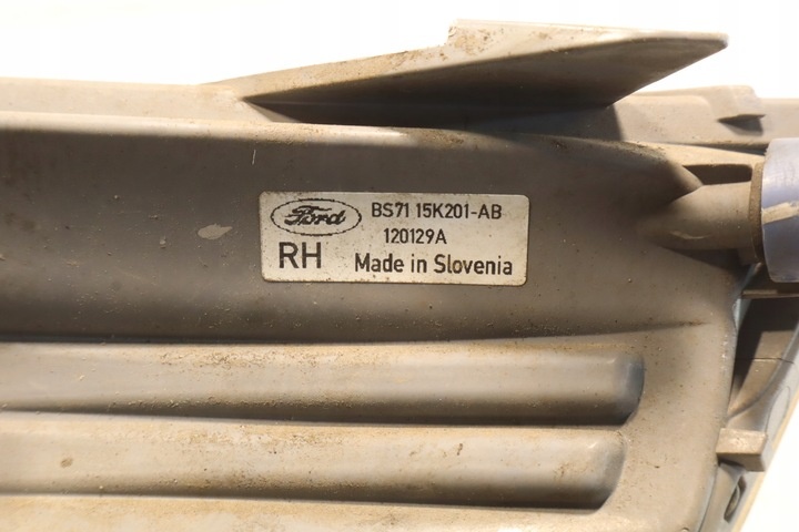 Фара противотуманная правая к Ford Mondeo 2010