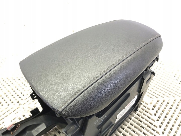 Подлокотник к Ford Mondeo 2015