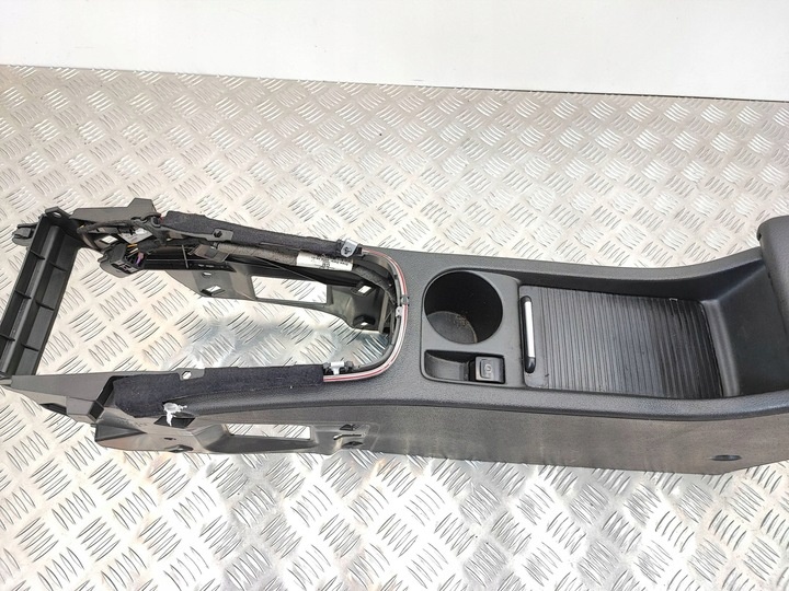 Подлокотник к Opel Astra 2009
