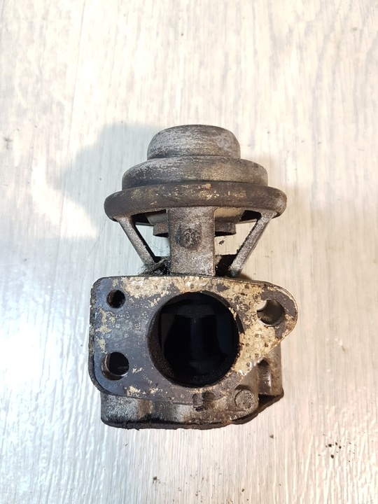 Клапан EGR к Chrysler Voyager 1995
