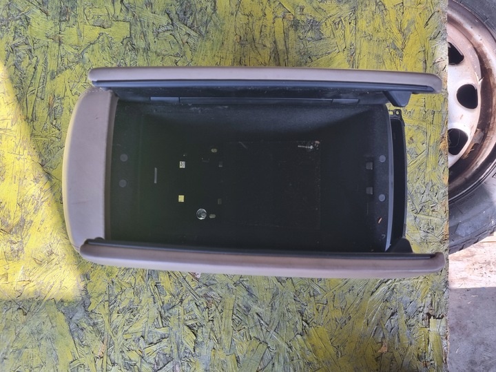Подлокотник к Genesis G80 2020