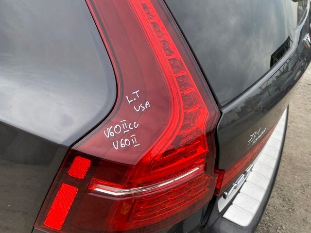 Фонарь задний левый к Volvo V60 2018