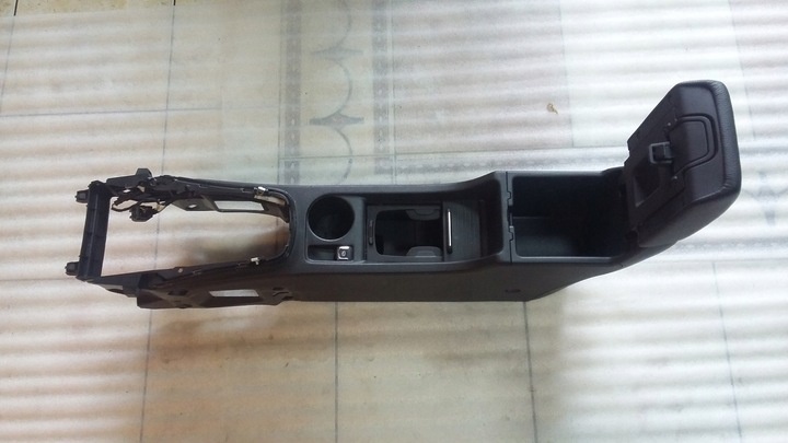 Подлокотник к Opel Astra 2009