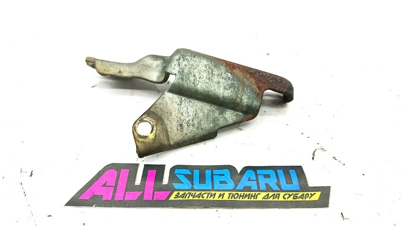 Кронштейн крепления турбины к Subaru Forester 1996
