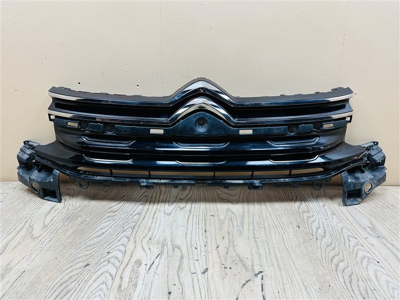 Решетка радиатора к Citroen C5 2018
