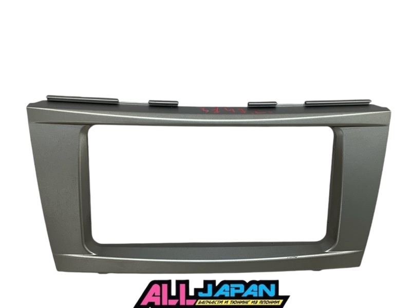 Рамка под магнитолу к Toyota Camry 2009