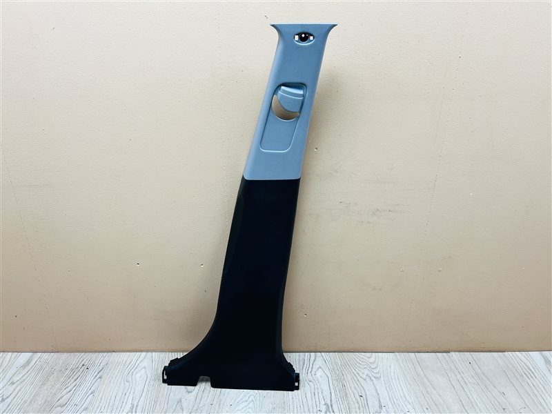 Обшивка стойки к Kia Ceed 2006