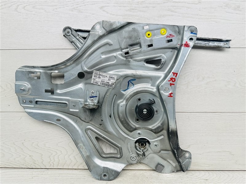 Стеклоподъемник к Hyundai ix35 2010