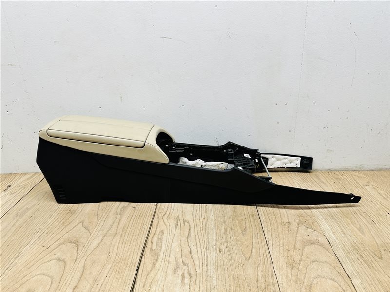 Подлокотник к Hyundai Equus 2009