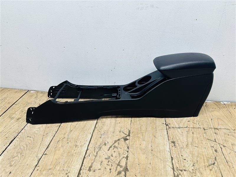 Подлокотник к Kia Ceed 2006