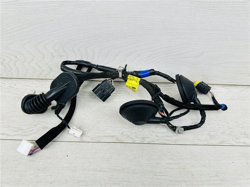 Проводка двери к Hyundai i40 2011