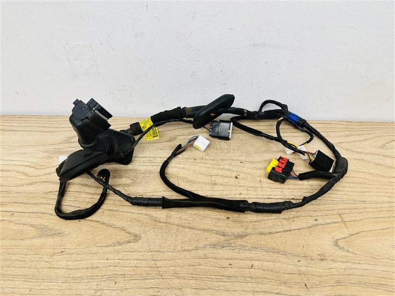 Проводка двери к Hyundai i40 2011