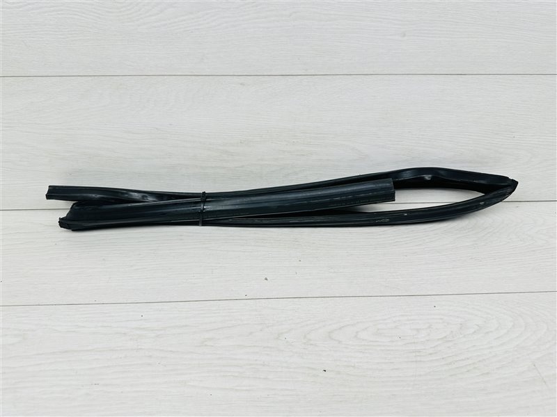 Уплотнитель к Jaguar XF 2011