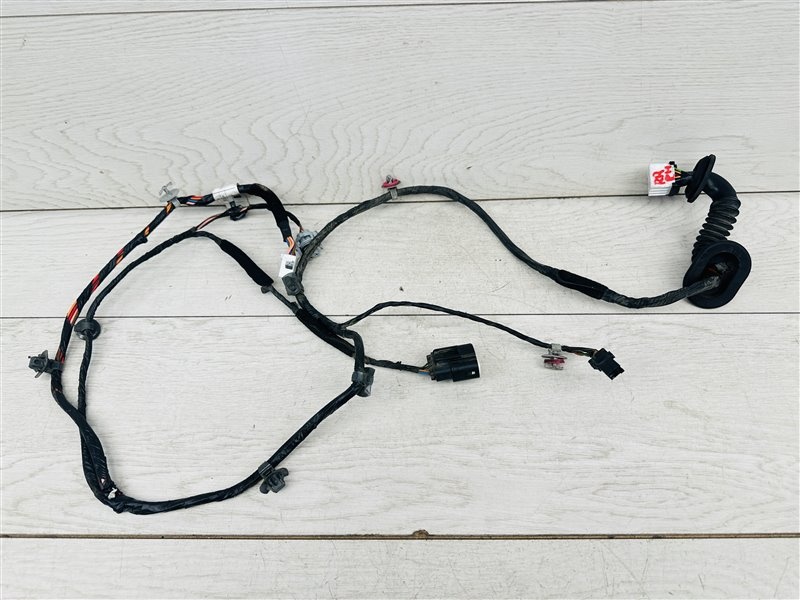 Проводка двери к Hyundai ix35 2010