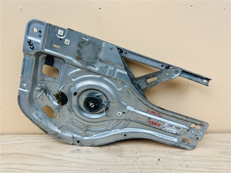 Стеклоподъемник к Hyundai Tucson 2004