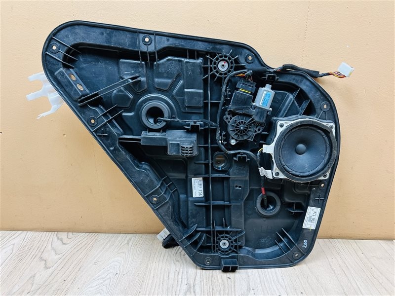 Стеклоподъемник к Hyundai Santa Fe 2012