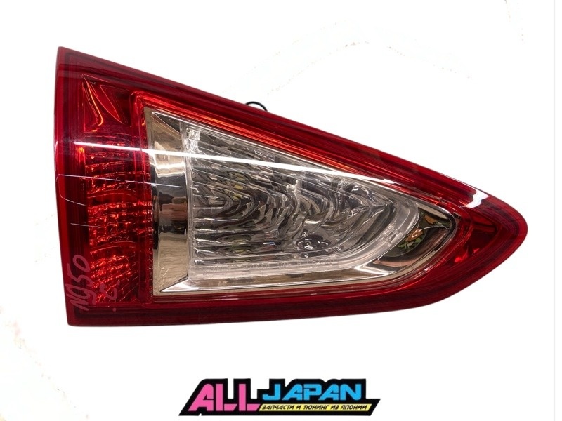 Фонарь задний левый к Nissan Skyline 2013