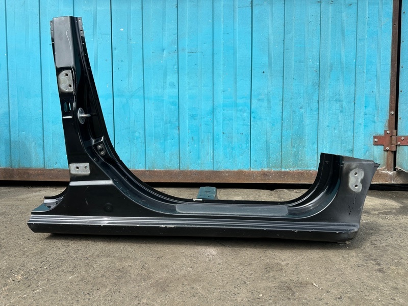 Порог левый к Hyundai Getz 2005