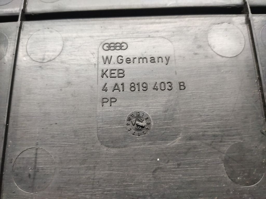Дождевик к Audi A6 1996