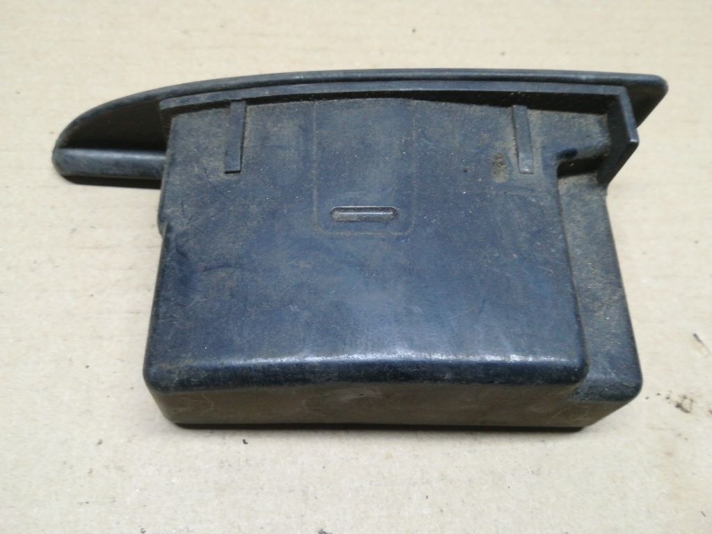 Пепельница к Audi A6 1995