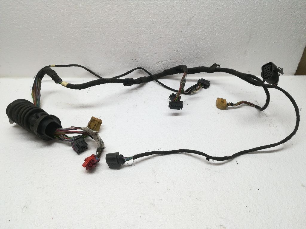 Проводка двери к Audi A6 1999
