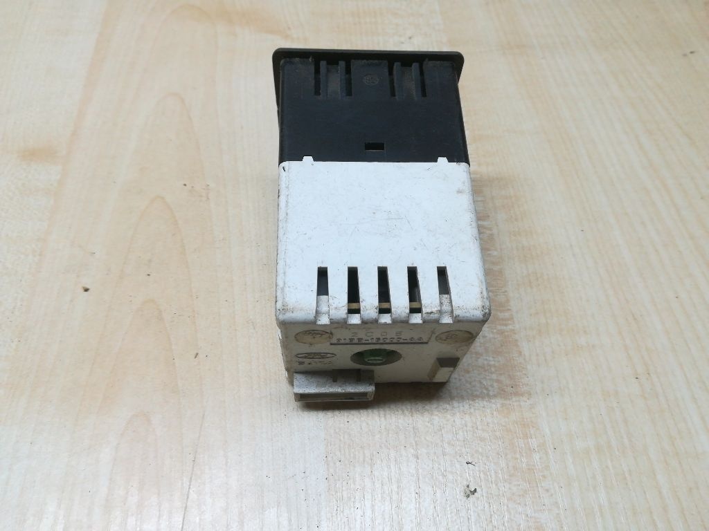 Часы к Ford Sierra 1985