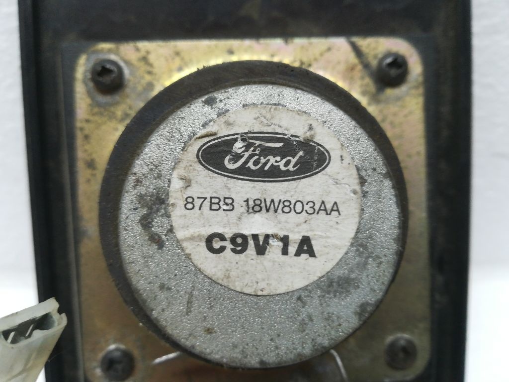 Динамик к Ford Sierra 1993