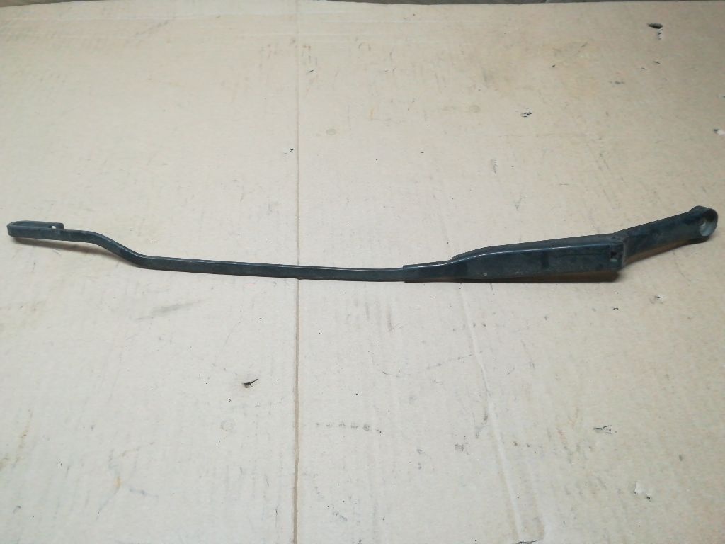 Щеткодержатель к Audi A4 1997