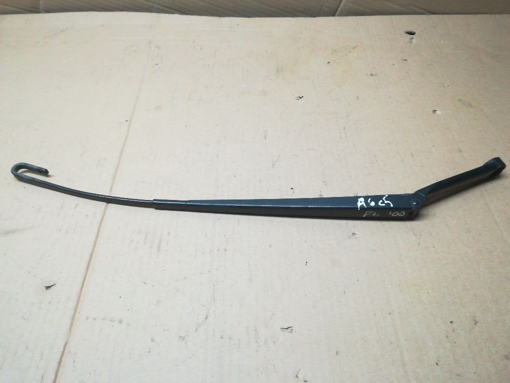 Щеткодержатель к Audi A6 2001