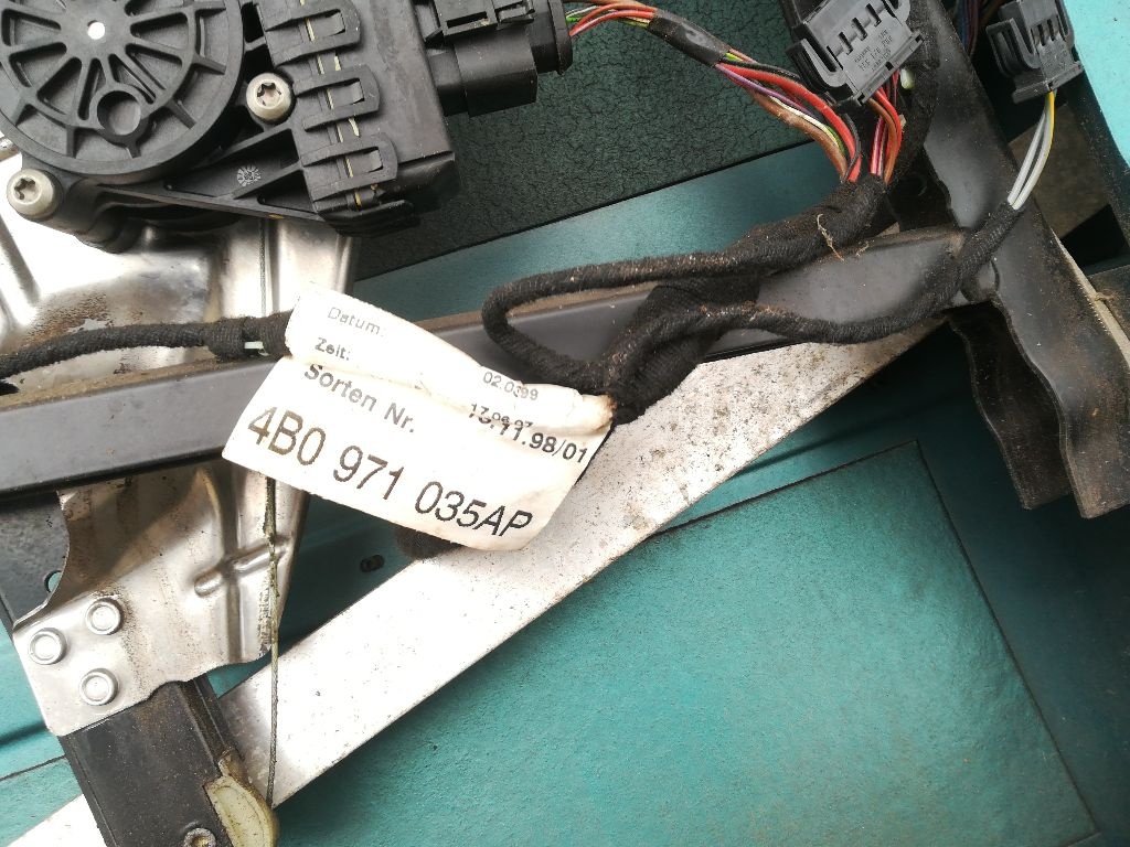 Проводка двери к Audi A6 1999