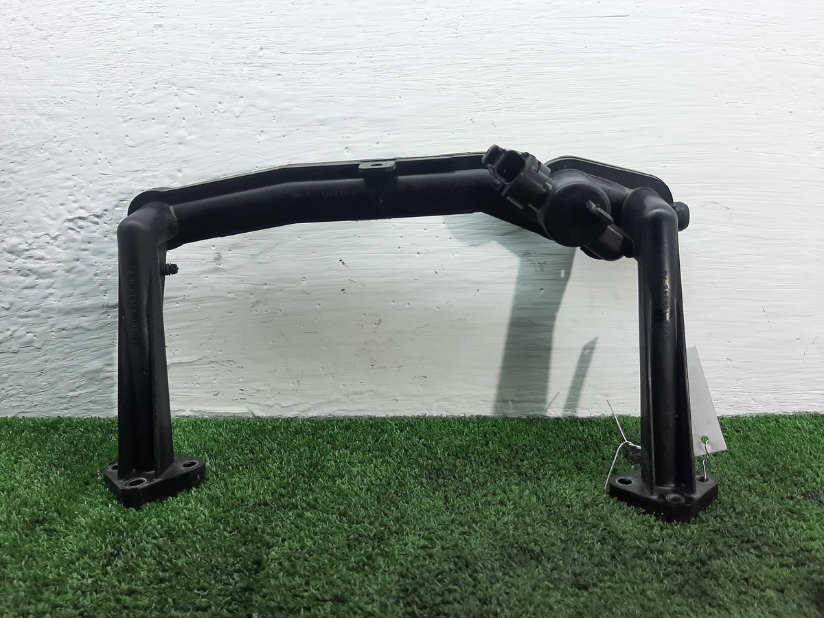 Патрубок к Jaguar XF 2016
