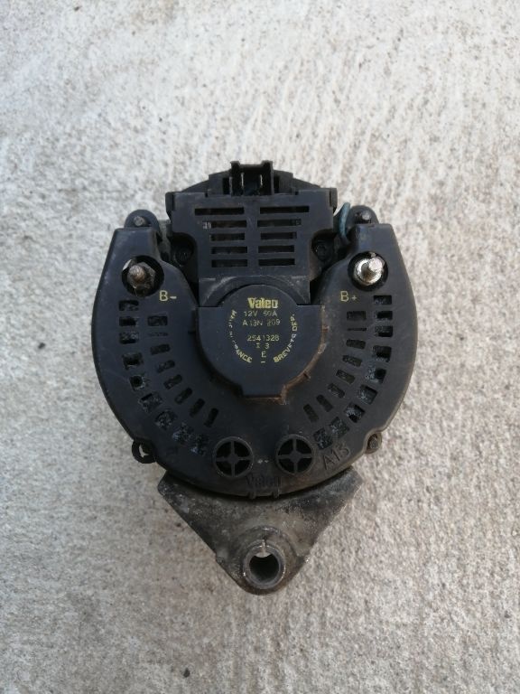 Генератор к Renault 21 1993