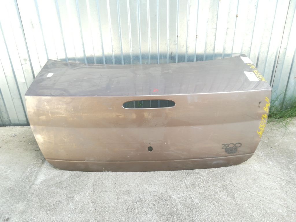 Крышка багажника (дверь 3-5) к Chrysler 300M 2001