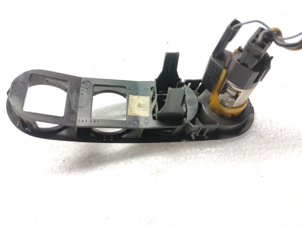 Прикуриватель к Renault Master 1999