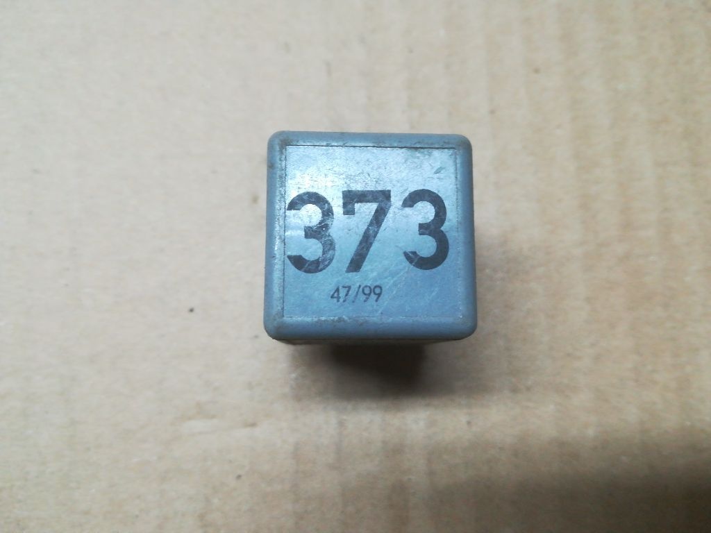 Реле (прочие) к Audi A6 1996
