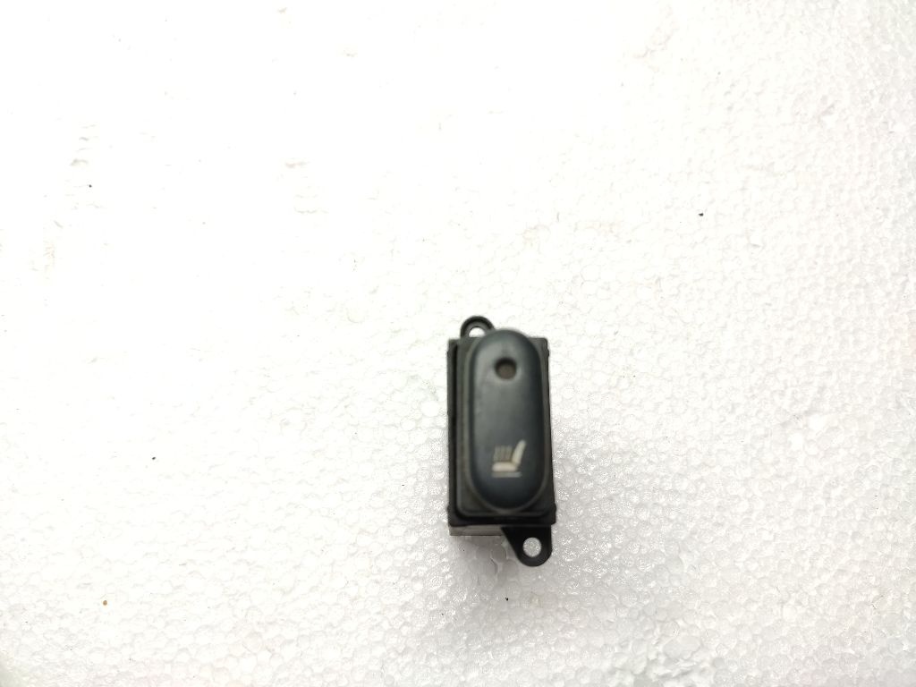 Кнопка  к Renault Scenic 1999