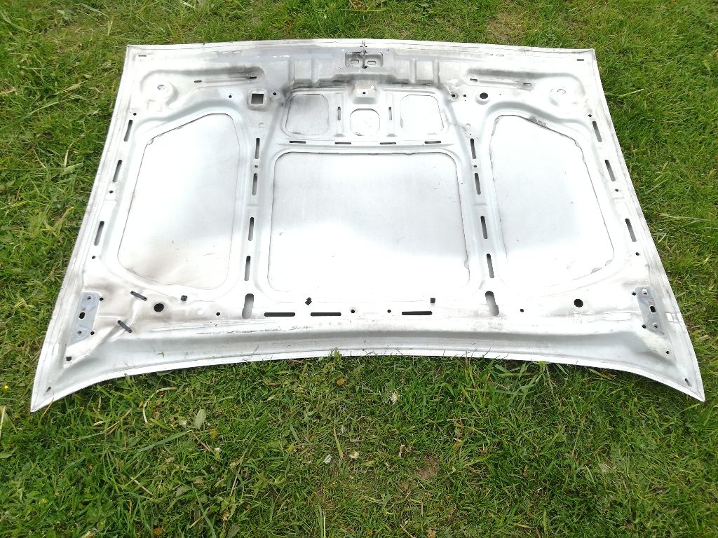 Капот к Ford Fiesta 1997